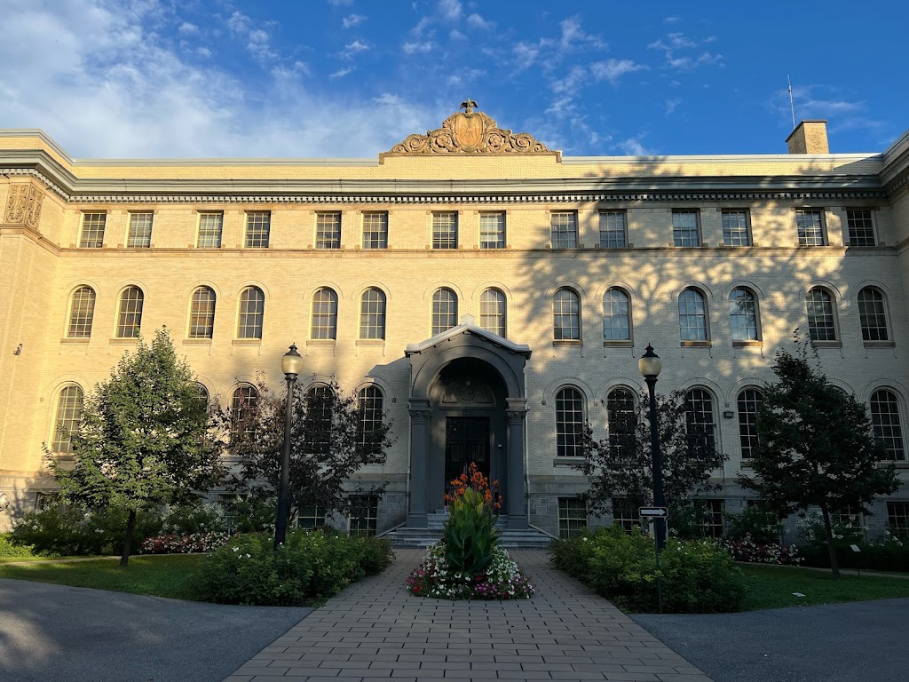 Congrégation de Notre-Dame | General Administration, 2330 Rue Sherbrooke O, Montréal, QC H3H 1G8, Canada | Phone: (514) 931-5891