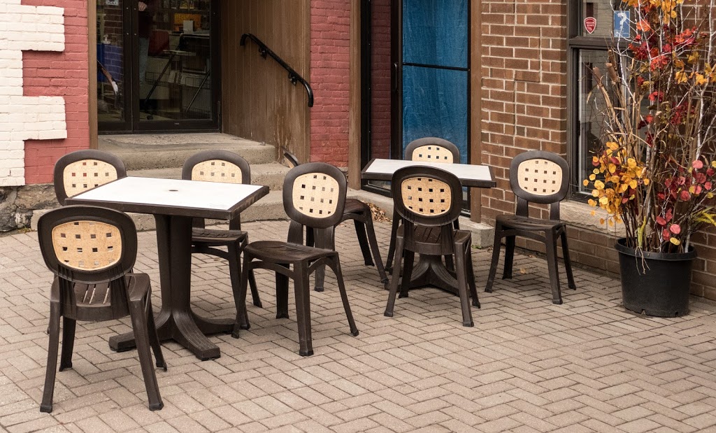 The Village Bean Coffee House | 205B St Lawrence St, Merrickville, ON K0G 1N0, Canada | Phone: (613) 269-4646