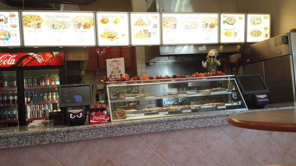 Pizza Pizza | 612 Main St, Sauble Beach, ON N0H 2G0, Canada | Phone: (519) 422-1111