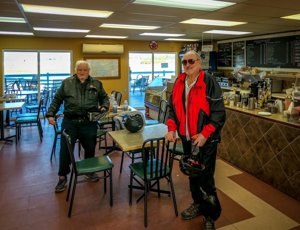 Runway Cafe | 18799 Airport Way #102, Pitt Meadows, BC V2W 6P3, Canada | Phone: (604) 460-8121