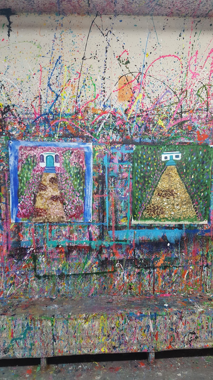 4Cats Arts Studio (Lantzville) | 7221 Lantzville Rd Suite 1, Lantzville, BC V0R 2H0, Canada | Phone: (250) 933-2424