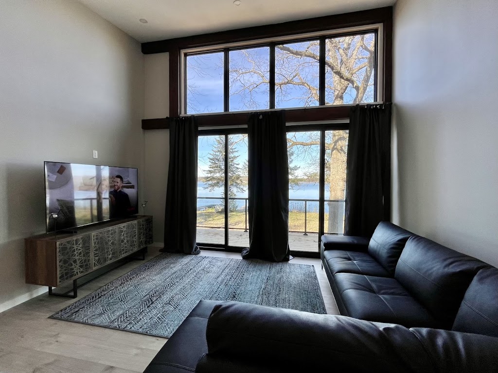Englewood Villas | 16 Englewood Ln, Lakefield, ON K0L 2H0, Canada | Phone: (866) 417-5253