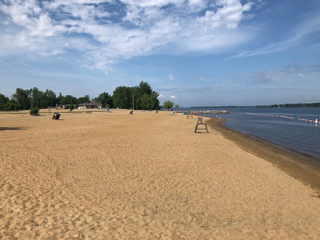 Petrie Island Beach | Parking lot, 795 Trim Rd, Orléans, ON K4A 3P4, Canada | Phone: (613) 580-2595