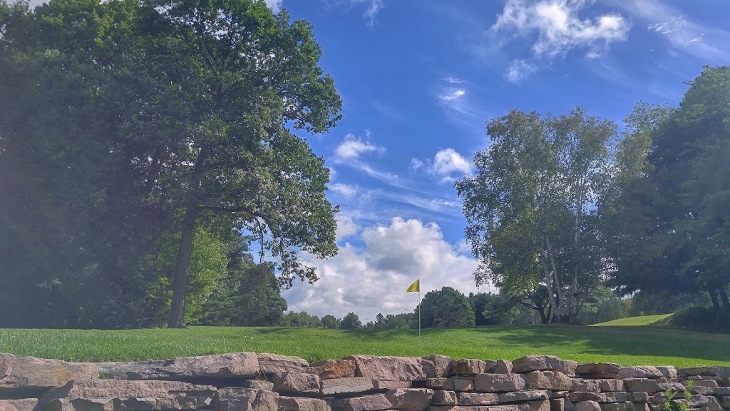 Lake St George Golf Club | 3156 S Sparrow Lake Rd, Washago, ON L0K 2B0, Canada | Phone: (877) 689-5371