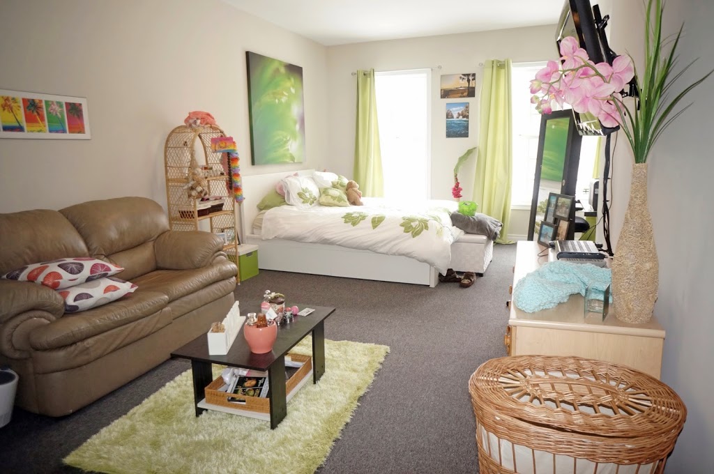 West Village Townhouses | 10 Avenue of Champions, Oshawa, ON L1H 7K4, Canada | Phone: (289) 716-0600