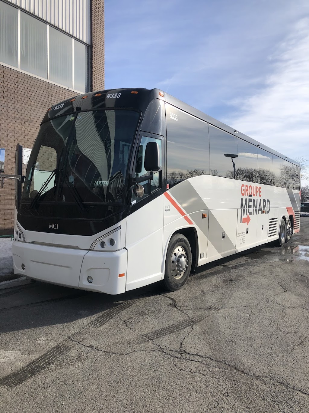 Autobus E Menard & Fils Inc | 781 Chem. de la 4 Concession, Noyan, QC J0J 1B0, Canada | Phone: (450) 294-2193
