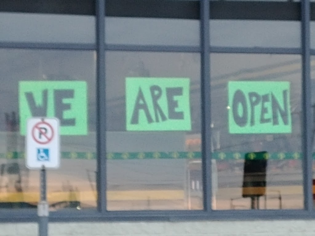 Dollarama | Kingslake Plaza, 1201 Division St, Kingston, ON K7K 6X4, Canada | Phone: (613) 544-1714