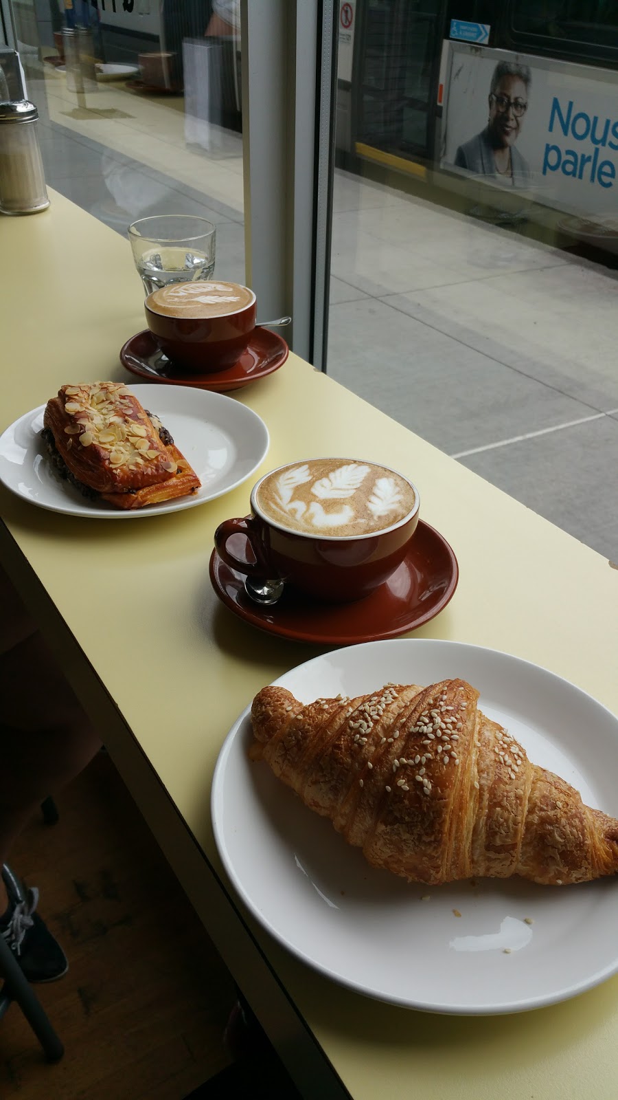 Café Larue & Fils | 405 Rue Jarry E, Montréal, QC H2P 1V2, Canada | Phone: (514) 564-6444