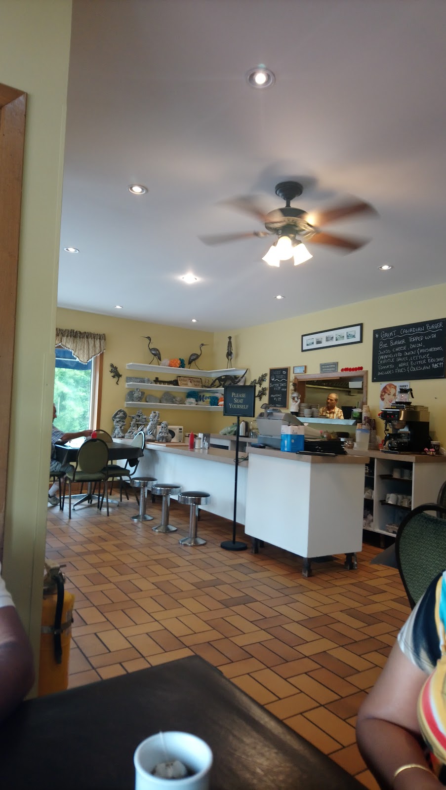 Kirkfield Restaurant | 991 Portage Rd, Kirkfield, ON K0M 2B0, Canada | Phone: (705) 438-5385