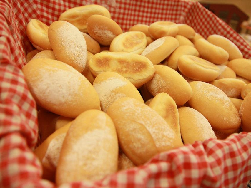 Buns Master Bakery Langley | 301-20771 Langley Bypass, Langley City, BC V3A 5E8, Canada | Phone: (604) 533-2330