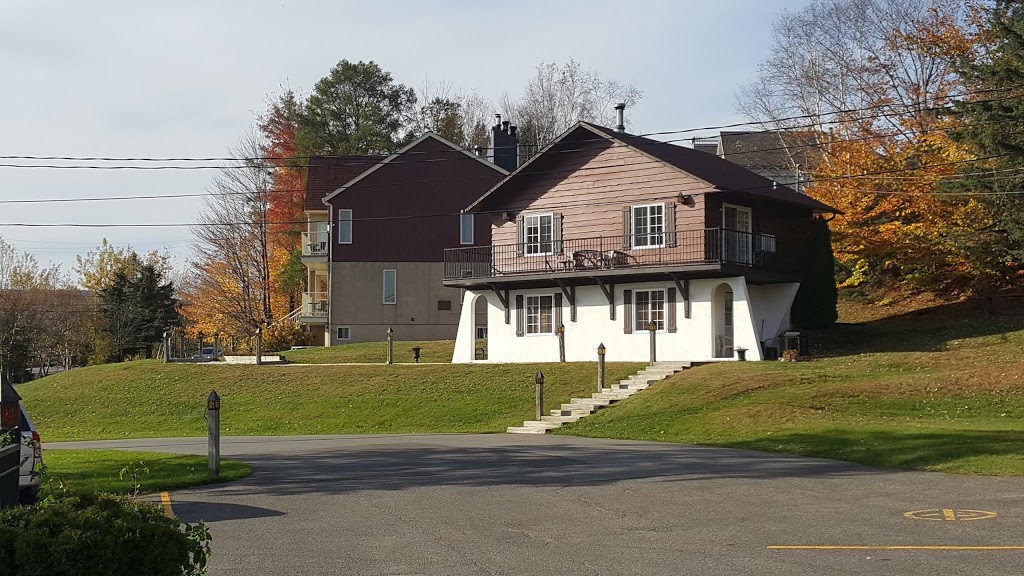 The hotel complex 60 | 600 Chemin des Frênes, Piedmont, QC J0R 1K0, Canada | Phone: (514) 856-7810