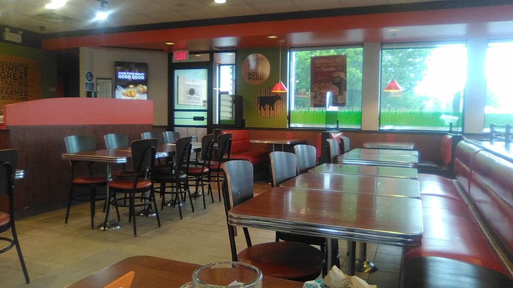 A&W Canada | 124 N Foord St, New Glasgow, NS B2H 5H2, Canada | Phone: (902) 752-2446