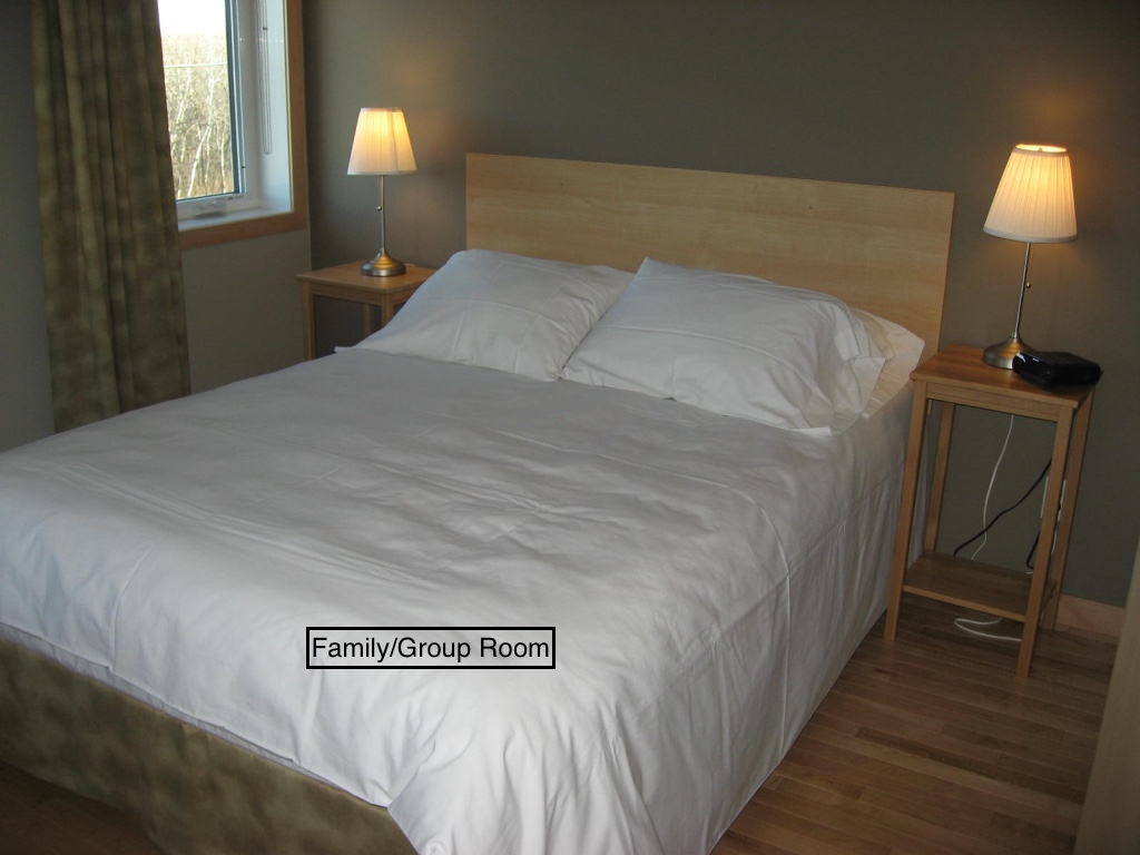 Aspen Woodlands Bed and Breakfast | 328 Chalfont Rd, Winnipeg, MB R3R 0R3, Canada | Phone: (204) 889-6734