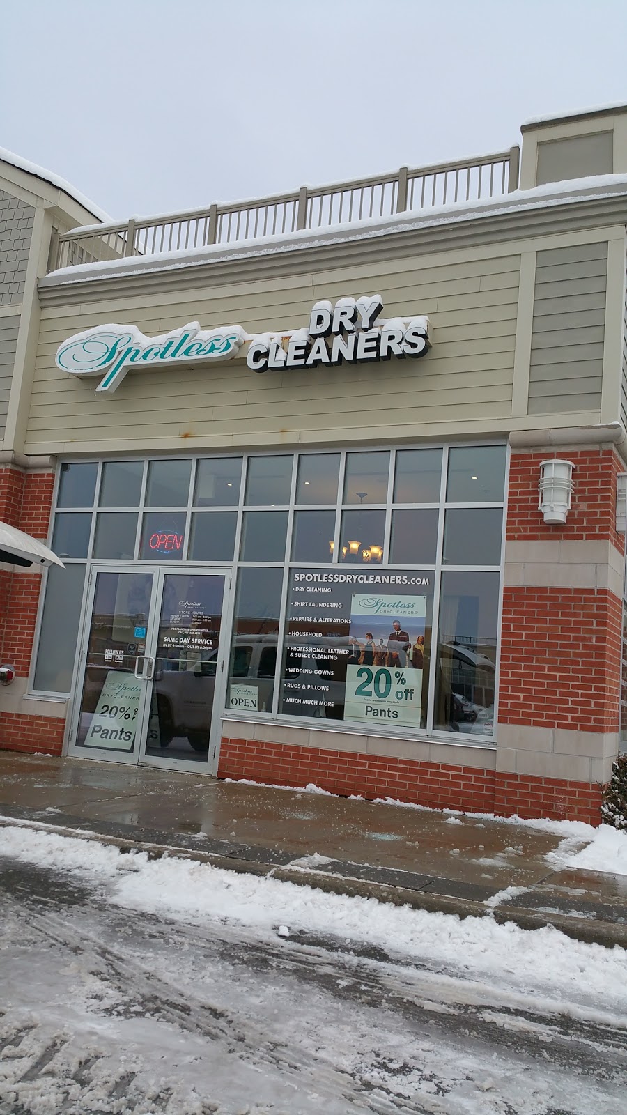 Spotless Dry Cleaners | 1450 Major Mackenzie Drive West m1, Maple, ON L6A 4H6, Canada | Phone: (289) 304-8129