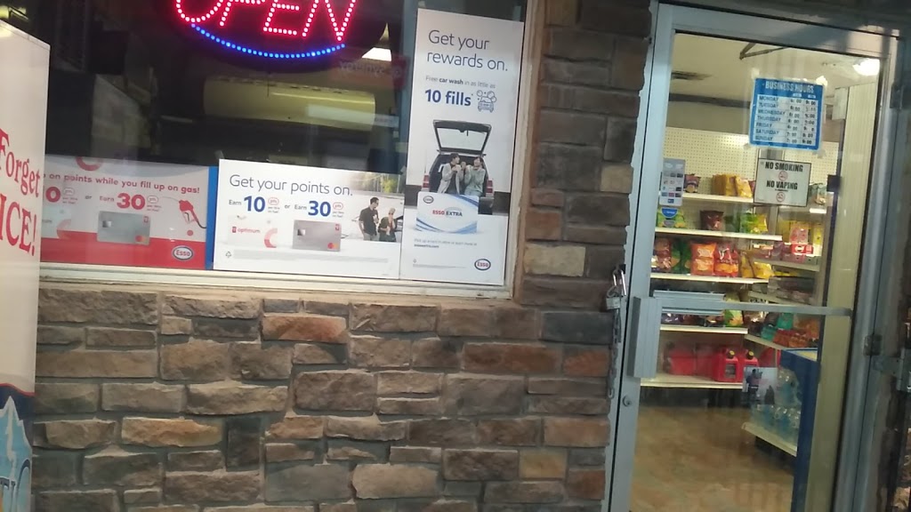 Esso Car Wash | 127 Queen St S, Tottenham, ON L0G 1W0, Canada | Phone: (905) 936-1109