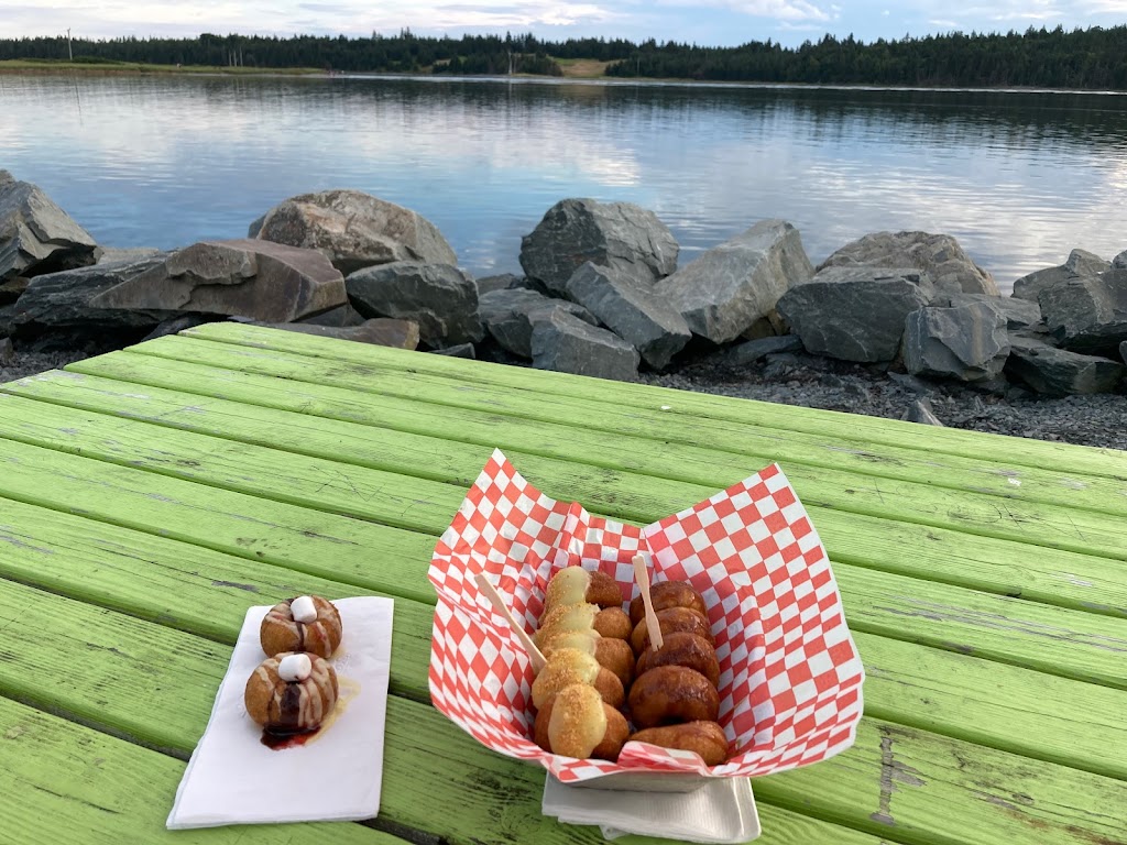 Dockside donuts | 99 Government Wharf Rd Trlr 1, Eastern Passage, NS B3G 1M4, Canada | Phone: (902) 217-7112