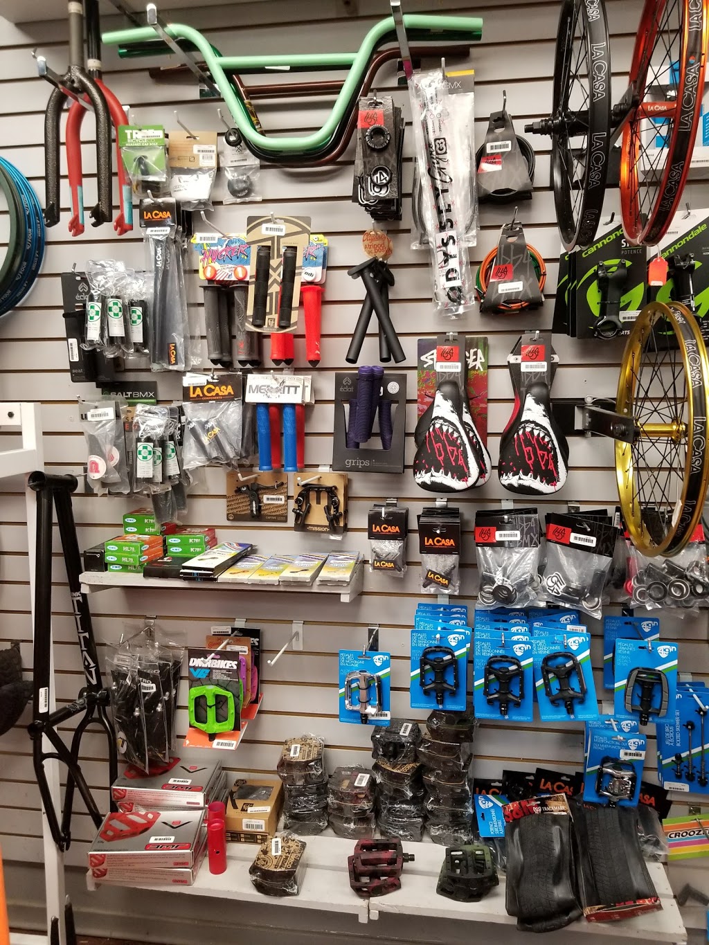Scooters Canada | 17915 Leslie St, Newmarket, ON L3Y 3E3, Canada | Phone: (905) 853-9545