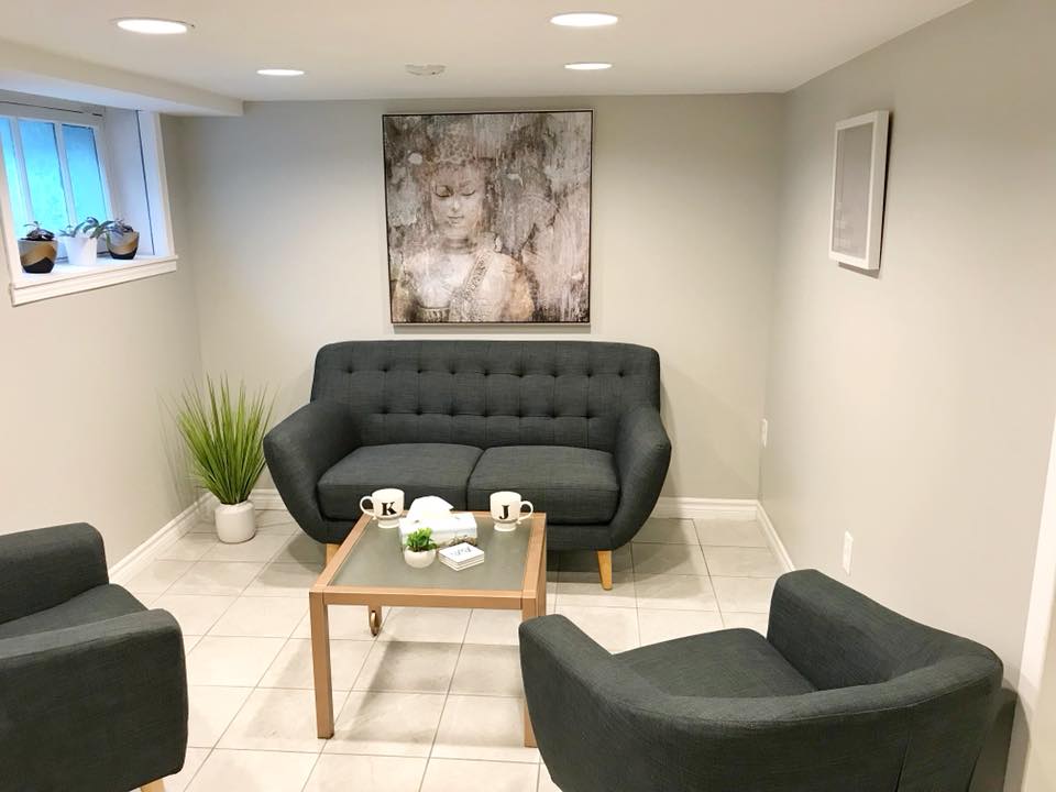 Roots in Wellness | 428 Aberdeen Ave, Hamilton, ON L8P 2S2, Canada | Phone: (289) 689-7194