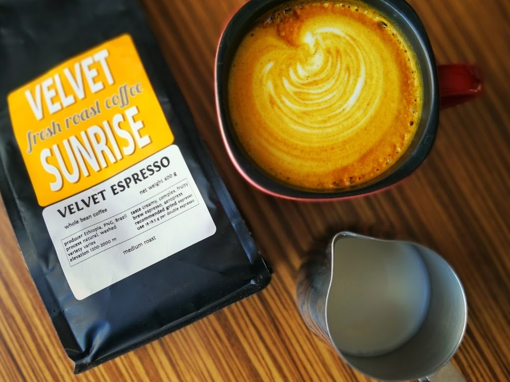Crosscut Coffee | 1142 Davenport Rd, Toronto, ON M6G 2C6, Canada | Phone: (647) 724-7828