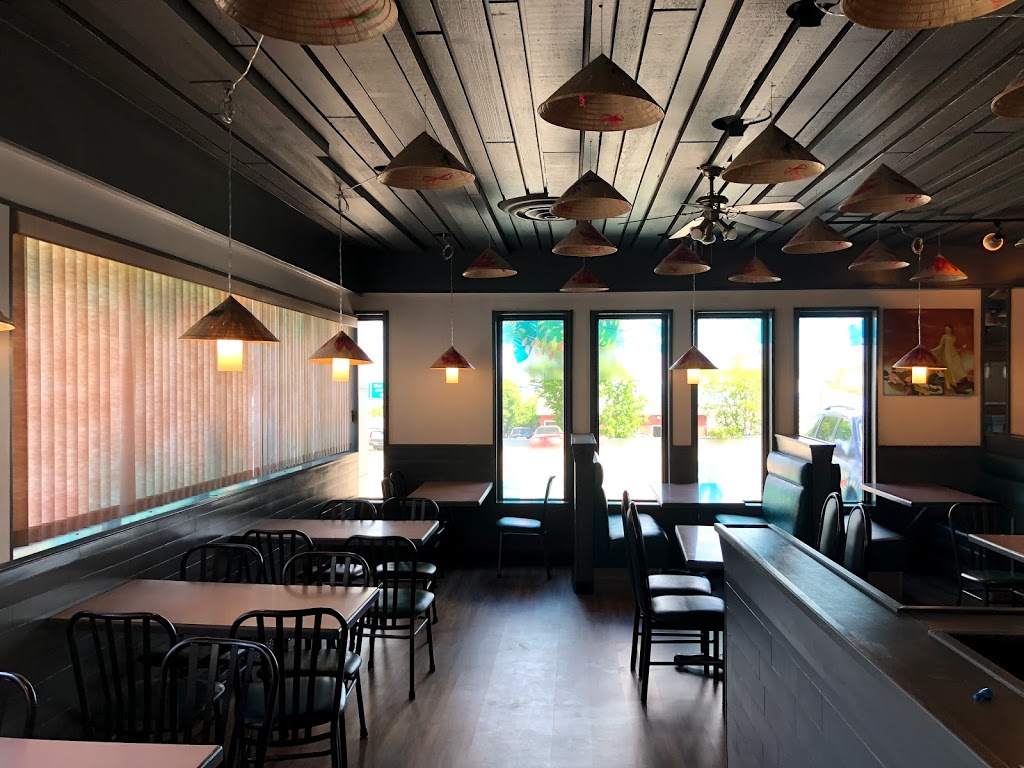 Fuh Station restaurant | 1806 Idylwyld Dr N, Saskatoon, SK S7L 1B5, Canada | Phone: (306) 652-3525