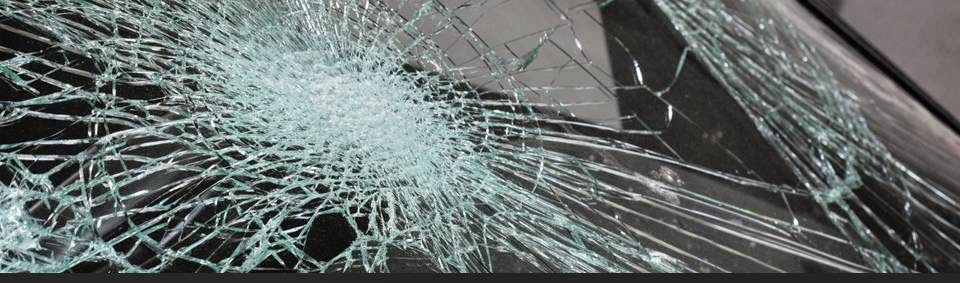 Select Auto Glass Centre Ltd | 11 Hart Dr, Barrie, ON L4N 5M3, Canada | Phone: (705) 733-2600