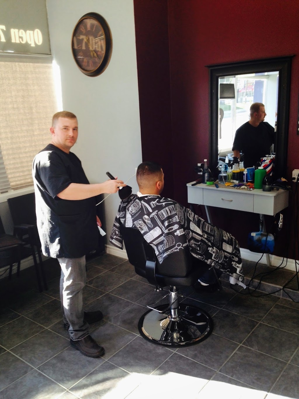 TOP CREW Barbershop | hair care | 232 Wharncliffe Rd S, London, ON N6J 2L4, Canada | 5196016664 OR +1 519-601-6664