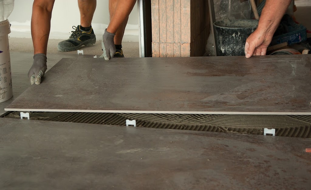 Ciment & Carrelage Roy Inc - Travaux de béton et carrelage | 575 28e Rue, Saint-Georges, QC G5Y 4J2, Canada | Phone: (418) 228-8696