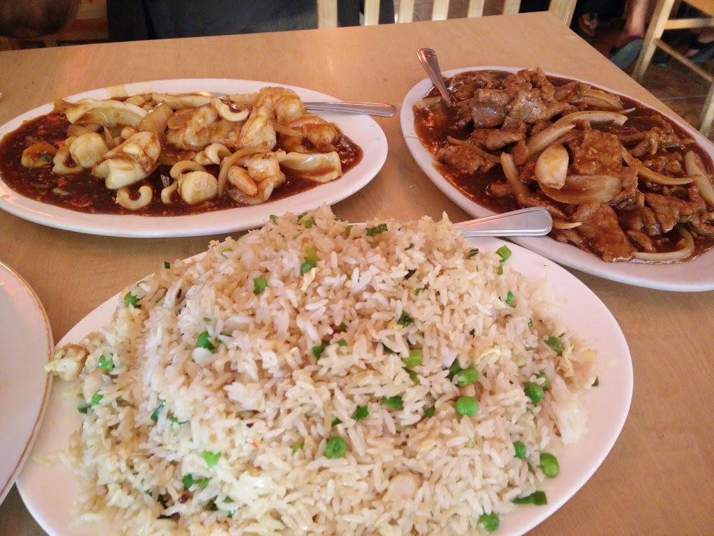 Taketomi Village Chinese Cuisine | 920 36 St NE #136, Calgary, AB T2A 6K5, Canada | Phone: (403) 207-8608