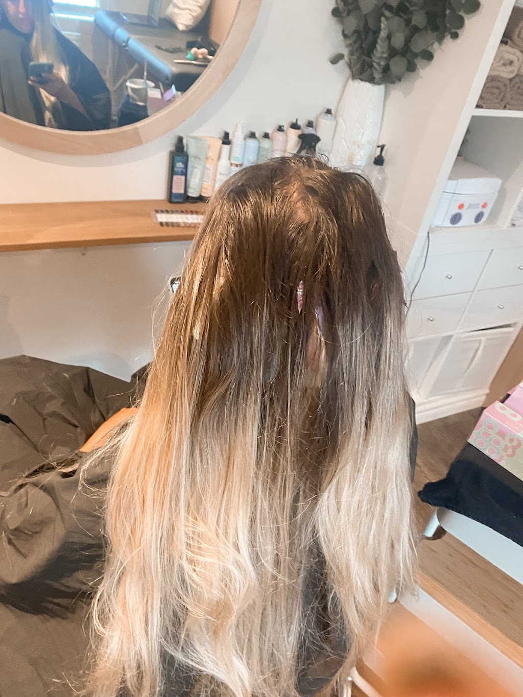 The Salon Mom | Arnold St, Tillsonburg, ON N4G 0G9, Canada | Phone: (226) 231-8192