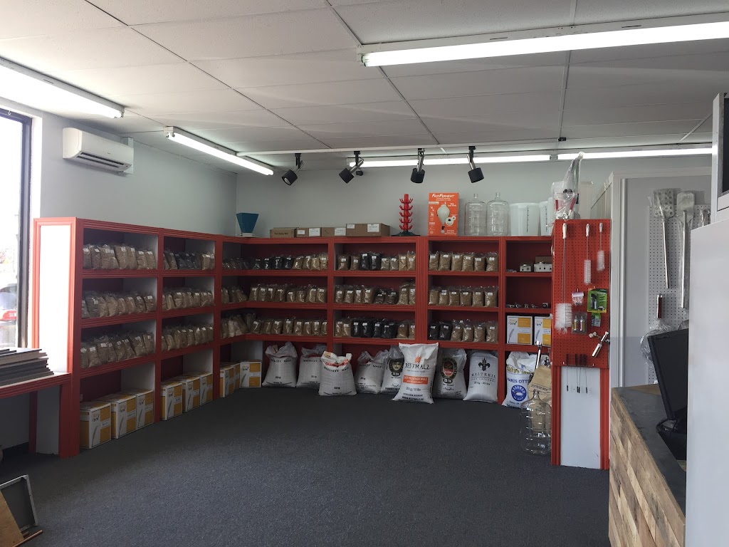 Le brasseur | 81 A Boulevard Georges-Gagné S, Delson, QC J5B 2E6, Canada | Phone: (514) 418-6382