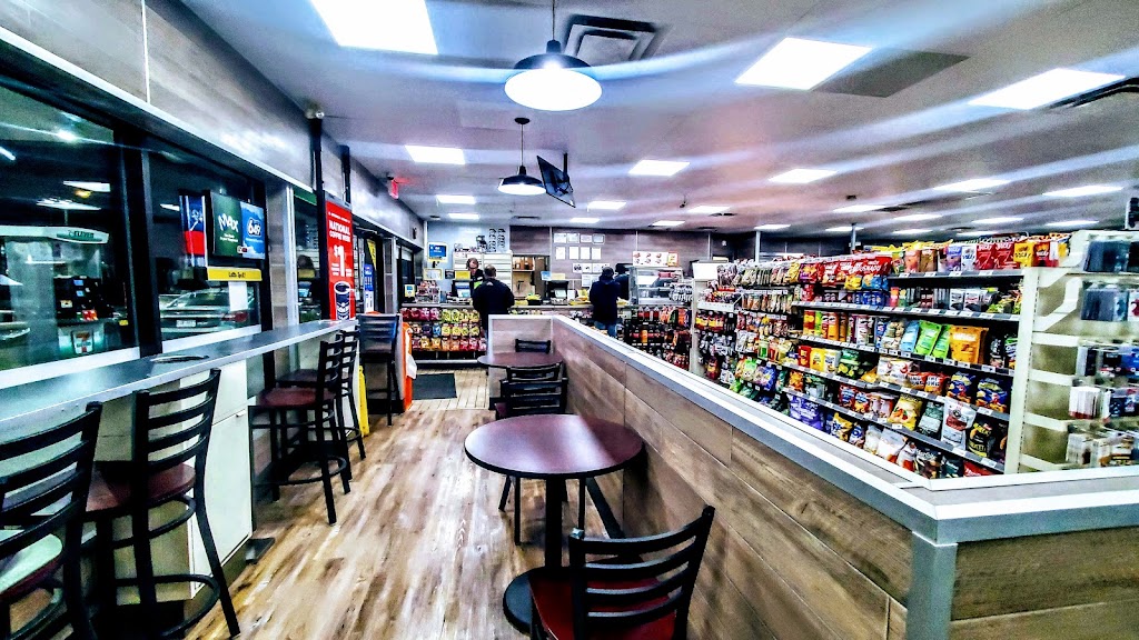 7-Eleven | 4602 50 Ave, Rocky Mountain House, AB T4T 1B9, Canada | Phone: (403) 845-4664