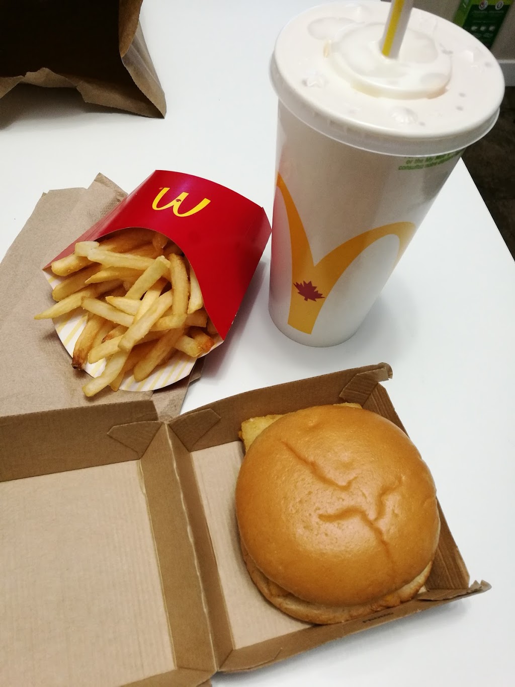 McDonalds | 3045 Pembina Hwy, Winnipeg, MB R3T 5H5, Canada | Phone: (204) 949-6083