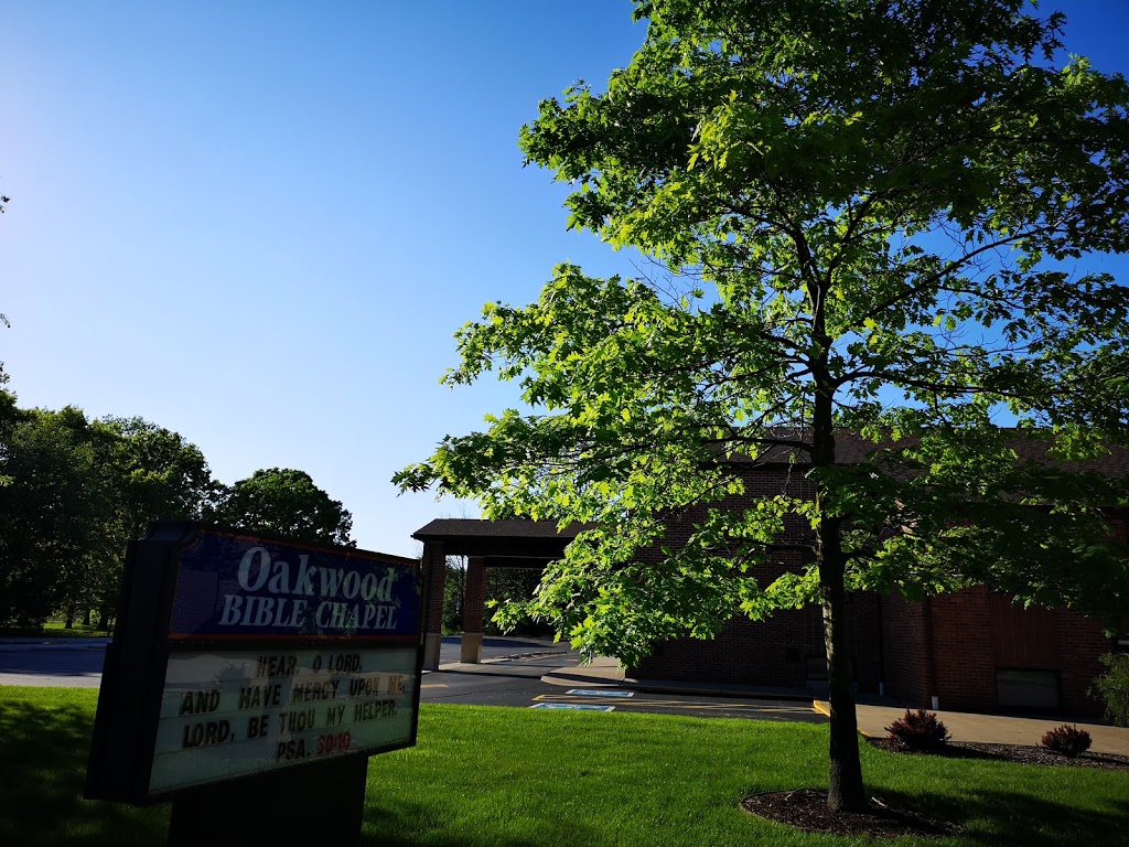Oakwood Bible Chapel | 2514 Cabana Rd W, Windsor, ON N9G 1E5, Canada | Phone: (519) 969-5730