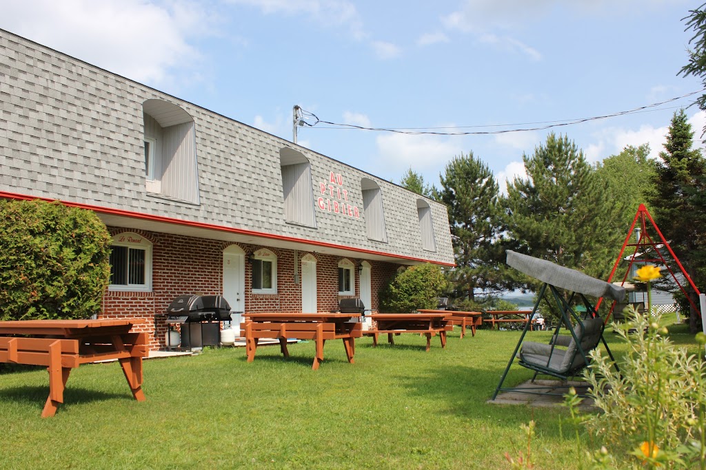 Au Ptit Gibier | 7920 Chem. du Lac-Kaiagamac, Saint-Michel-des-Saints, QC J0K 3B0, Canada | Phone: (877) 833-6714