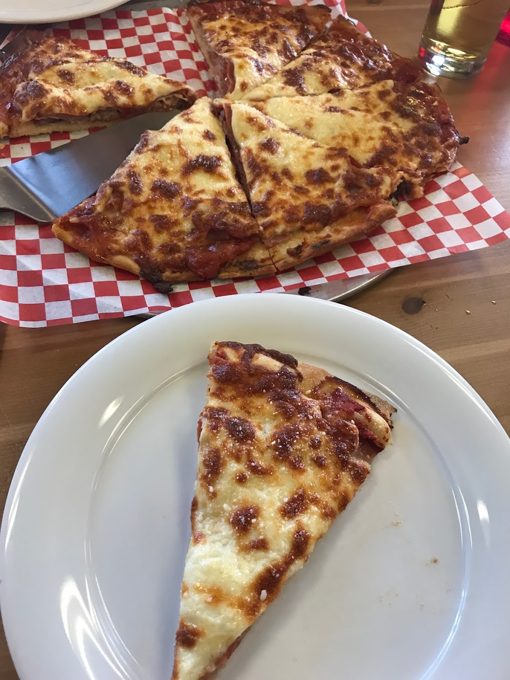 Windy City Pizza Okotoks | 105 Southbank Blvd #359, Okotoks, AB T1S 0G1, Canada | Phone: (403) 938-3996