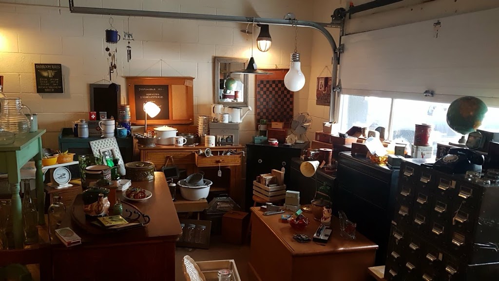 Atelier du Boulevard (Le petit) | 397 Route de la Cité des Jeunes, Saint-Lazare, QC J7T 1Z7, Canada | Phone: (450) 218-0815