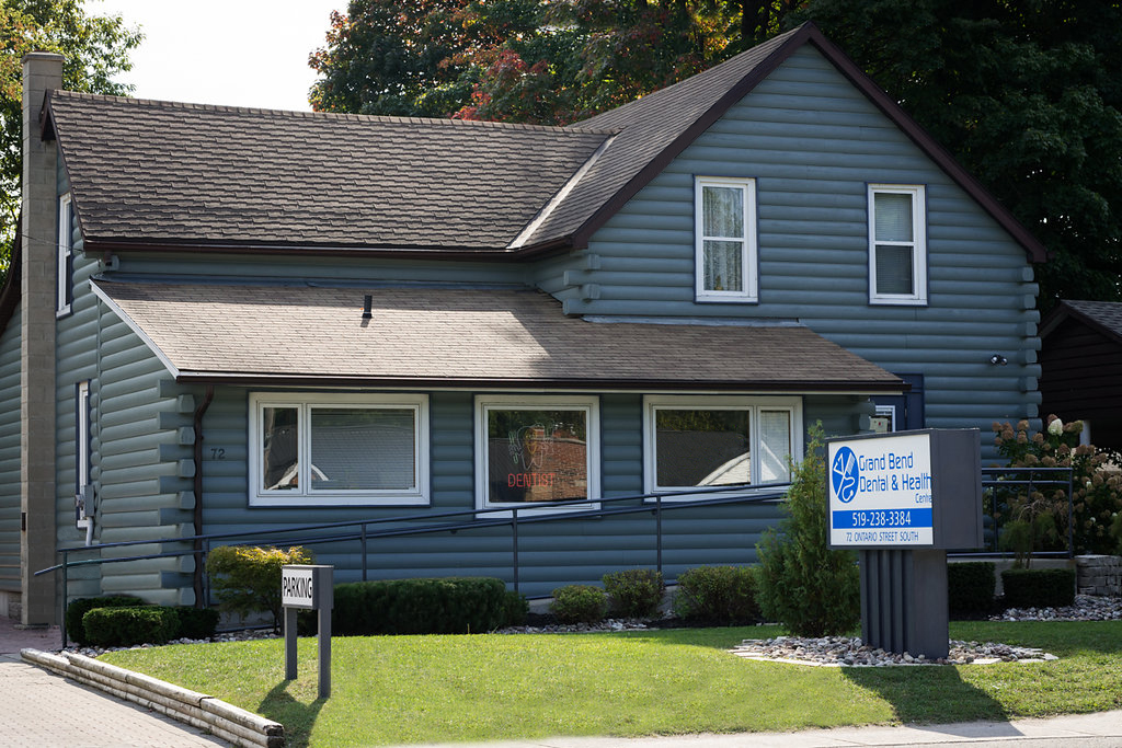 Grand Bend Dental & Health Centre | 72 Ontario St S, Grand Bend, ON N0M 1T0, Canada | Phone: (519) 238-3384