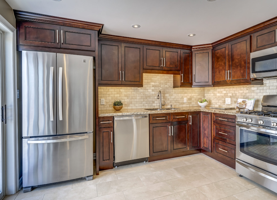 Pique Homes | 9 Pine Ln, Barrie, ON L4M 4Y8, Canada | Phone: (705) 999-8258