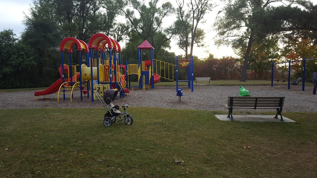 Capri Park | 596 The East Mall, Etobicoke, ON M9B, Canada | Phone: (416) 338-4386