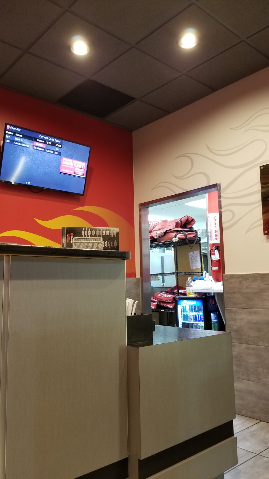 Pizza Hut | 10233 Elbow Dr SW, Calgary, AB T2W 1E6, Canada | Phone: (403) 310-1010