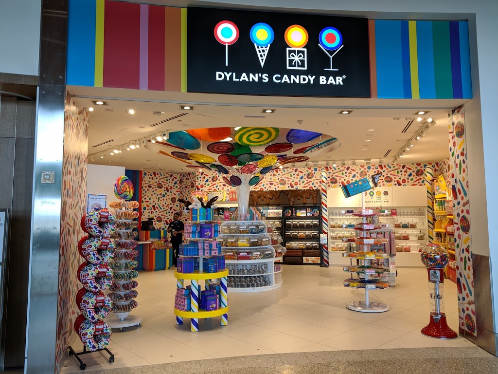 Toronto Pearson International Airport | 6301 Silver Dart Dr, Mississauga, ON L5P 1B2, Canada | Phone: (416) 247-7678