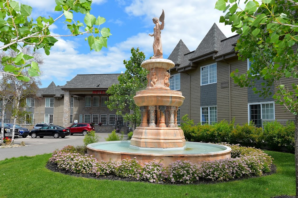 Hôtel-Pavillons-Spa Le Petit Manoir du Casino | 525 Chem. des Falaises, La Malbaie, QC G5A 2V5, Canada | Phone: (418) 665-0000