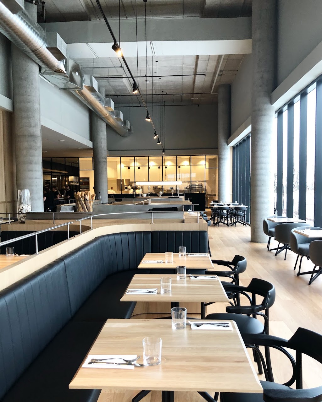 Brasserie T! Quartier DIX30 - Brossard | 9150 Boulevard Leduc suite 102, Brossard, QC J4Y 0E3, Canada | Phone: (450) 890-0990