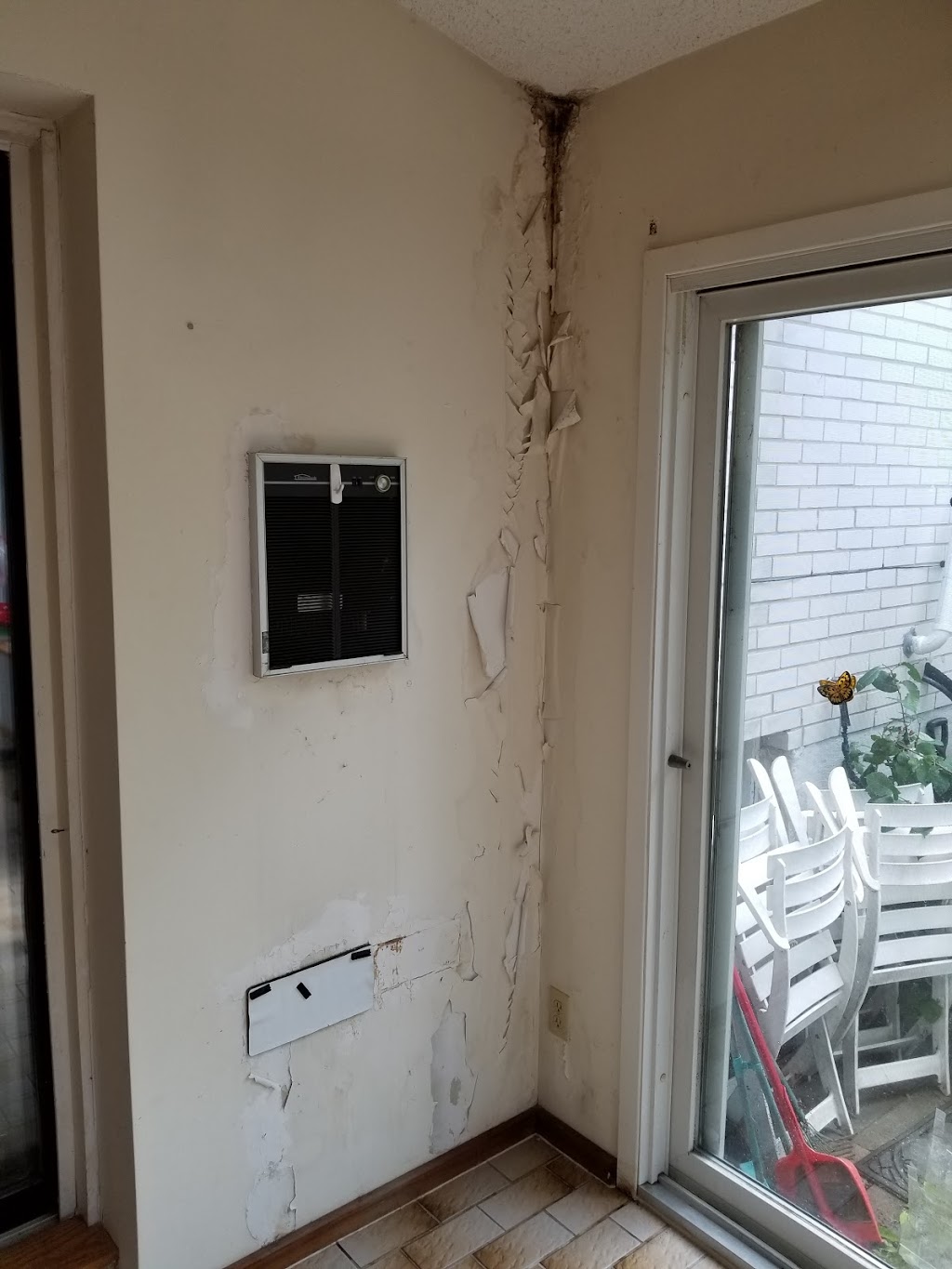 Mold Solutions Canada - Mold Removal Brampton | 6 Lehar Ct, Brampton, ON L6S 5V1, Canada | Phone: (647) 969-3660