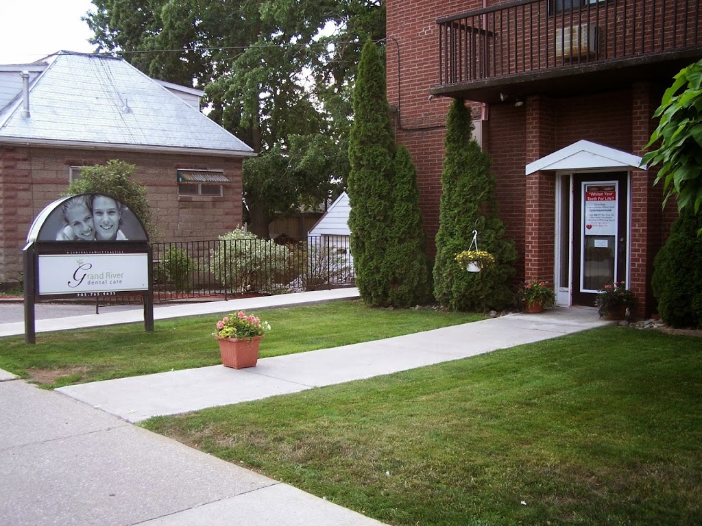 Grand River Dental | 45 Caithness St E, Caledonia, ON N3W 1L5, Canada | Phone: (905) 765-4635