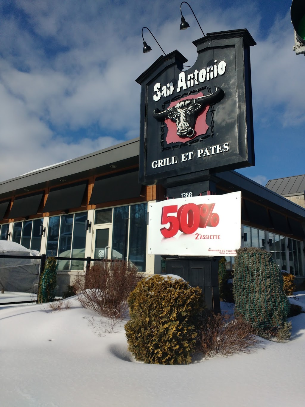 San Antonio Grill Et Pates | 1368 Montée Masson, Terrebonne, QC J6W 6A6, Canada | Phone: (450) 492-2250