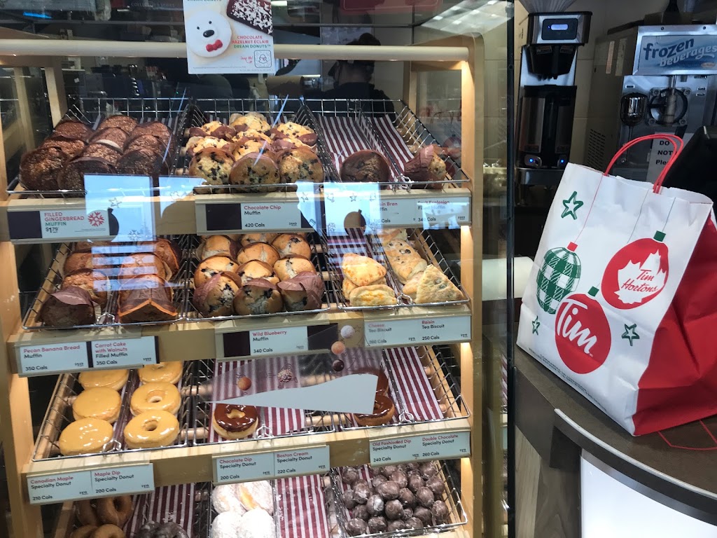 Tim Hortons | 1611 Bank St, Ottawa, ON K1V 7Y8, Canada | Phone: (613) 260-1440