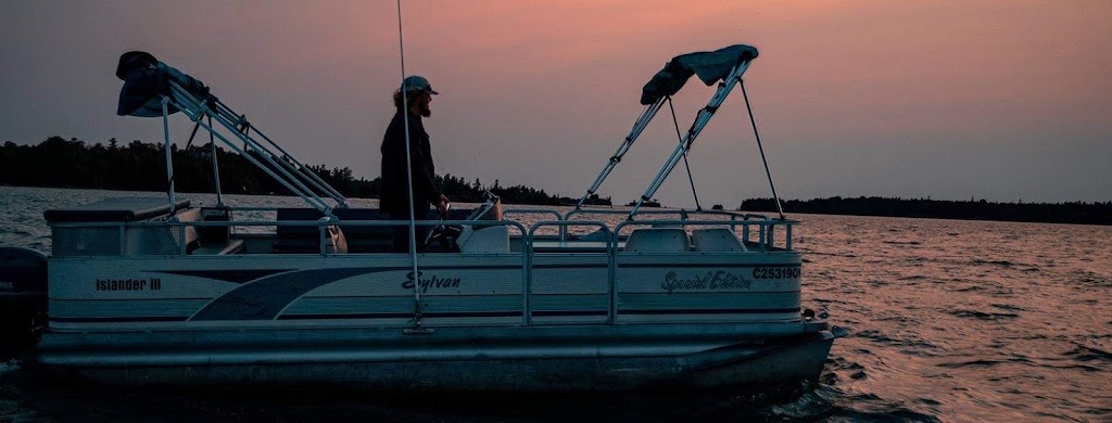 Oliphant Beach | 11 Shoreline Ave, Wiarton, ON N0H 2T0, Canada | Phone: (519) 476-6884