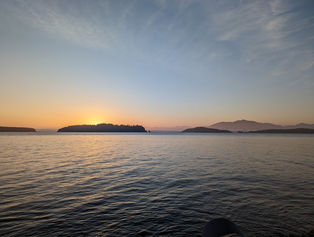 Outer Shores Lodge | 49 Michelsens Ln, Bamfield, BC V0R 1B0, Canada | Phone: (250) 650-2930