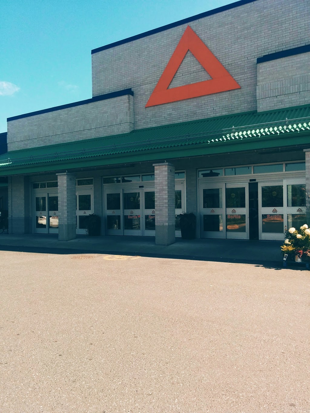 Canac | 2825 Boulevard Saint-Joseph, Drummondville, QC J2B 7P5, Canada | Phone: (819) 479-3209